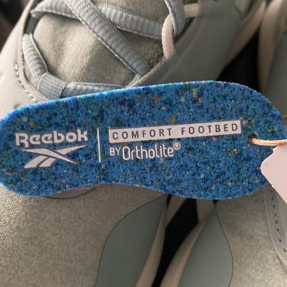 NWT - Reebok Running Shoes - Picture 6 of 6